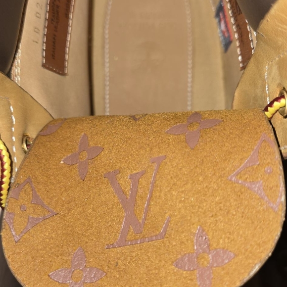 Louis Vuitton + Timberland 6 inch Ankle Boot Embossed Monogram -- Wheat - Picture 5 of 8